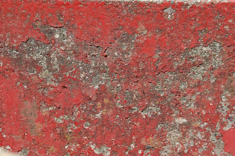 Старая краска на металле