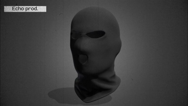 Человек в маске