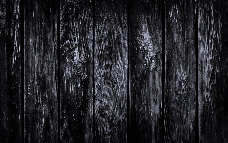 Темное дерево