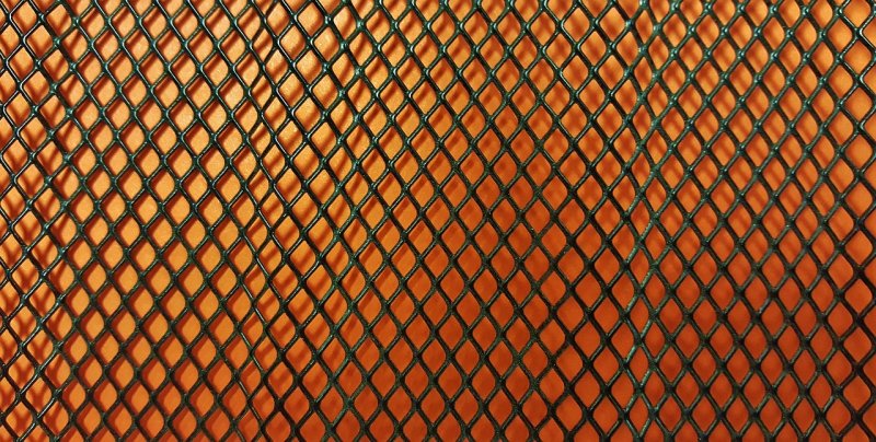 Оранжевая металлическая сетка