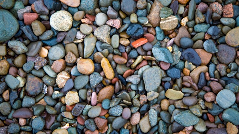 Разноцветная галька