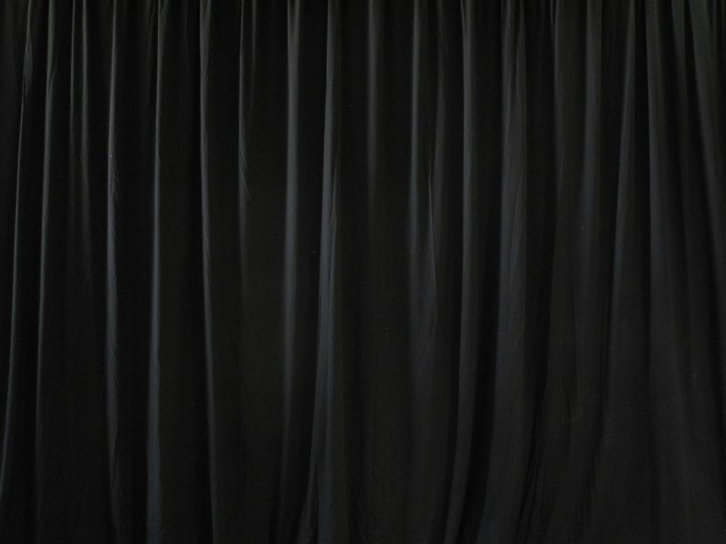 Черный занавес