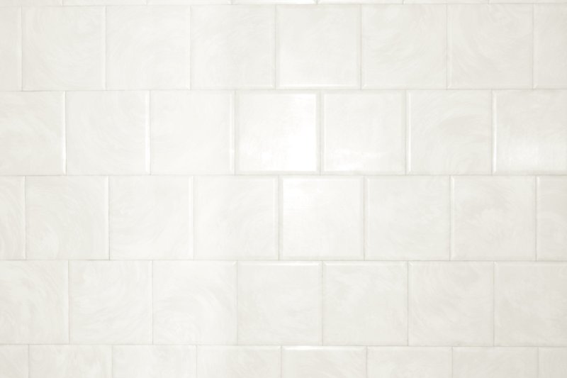 Белая керамическая плитка