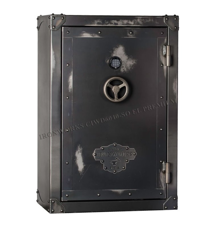 Старинный сейф