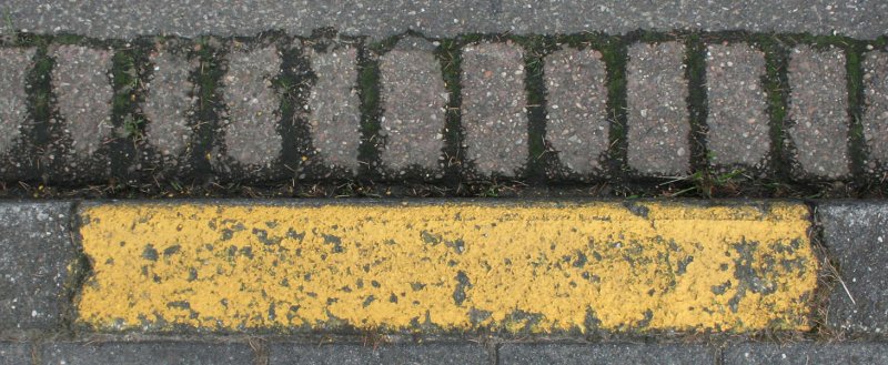 Каменный бордюр текстура