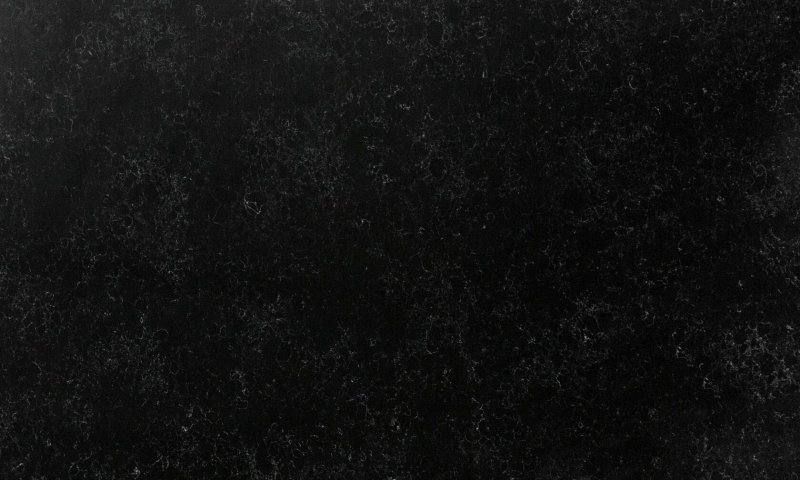 Металл черного цвета