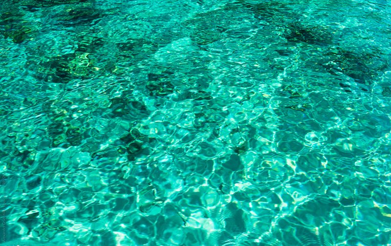 Лазурная вода