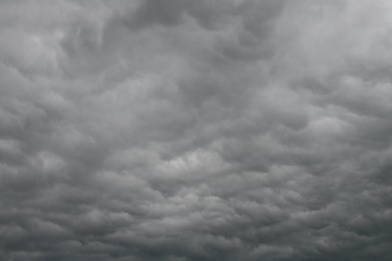 Серые облака