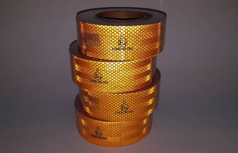 Светоотражающая лента на ГАЗ 3309