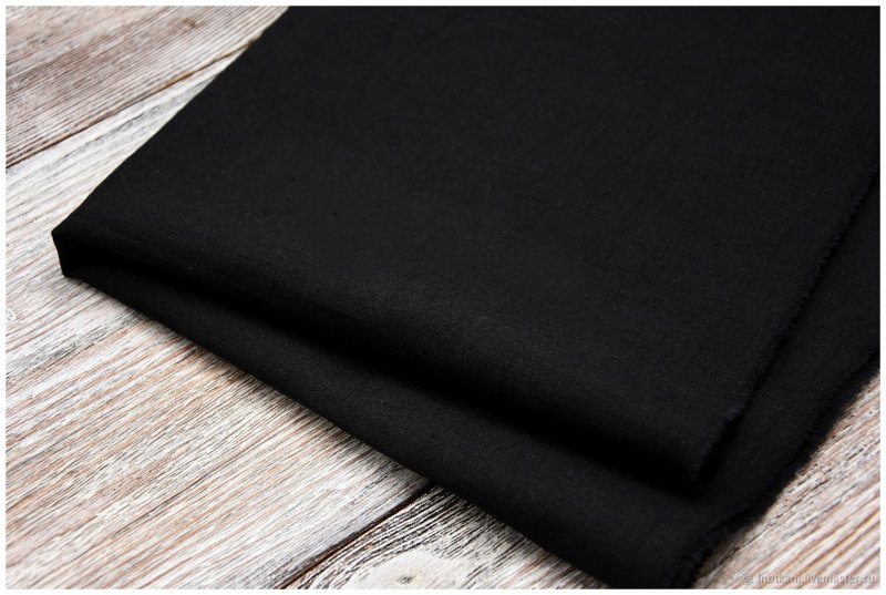 Черная ткань