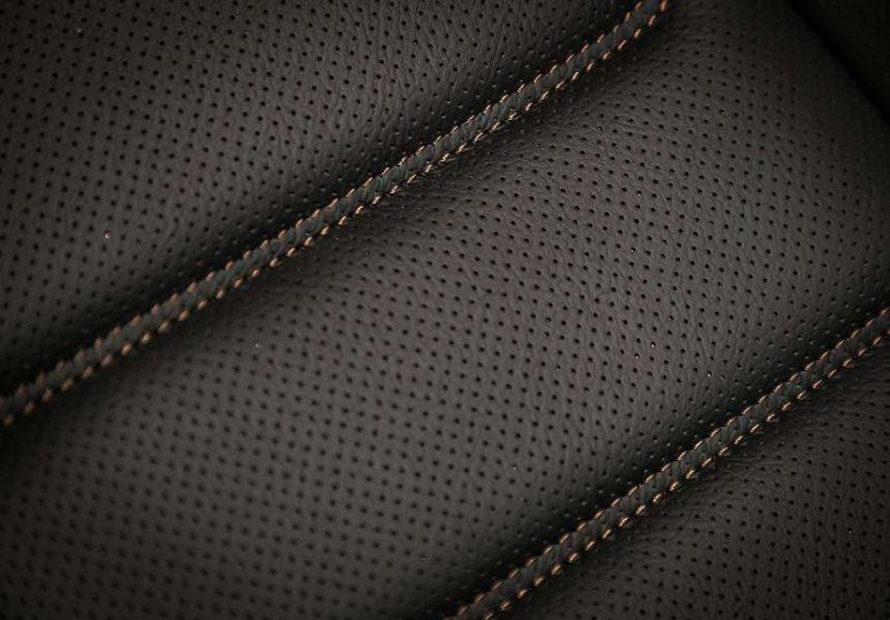 Кожа с прострочкой