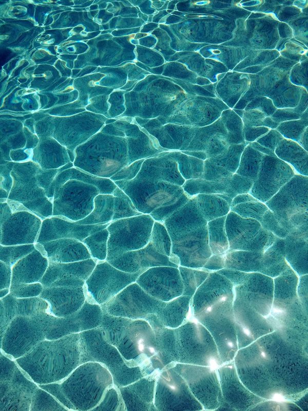 Поверхность воды