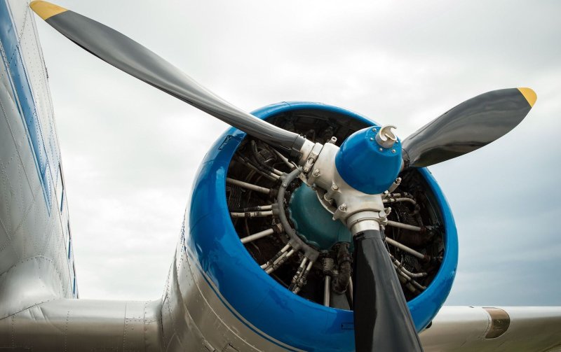 Мотор самолета