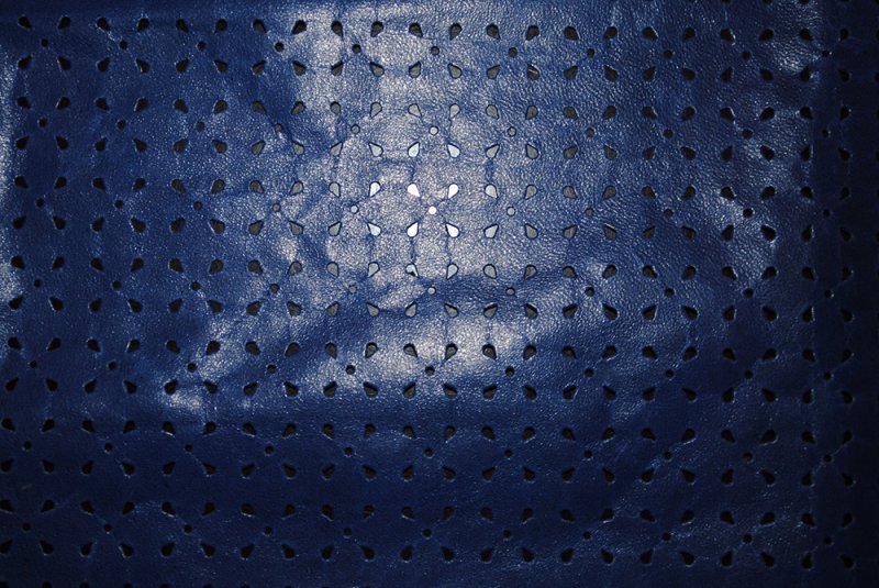 Перфорированный кожзам