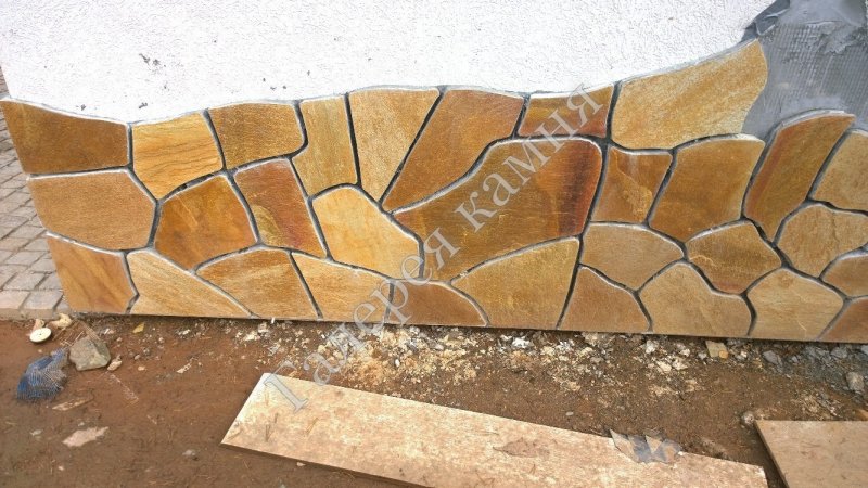 Златолит плитняк цоколь