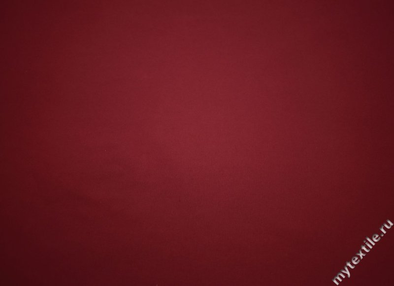 Темно бордовый