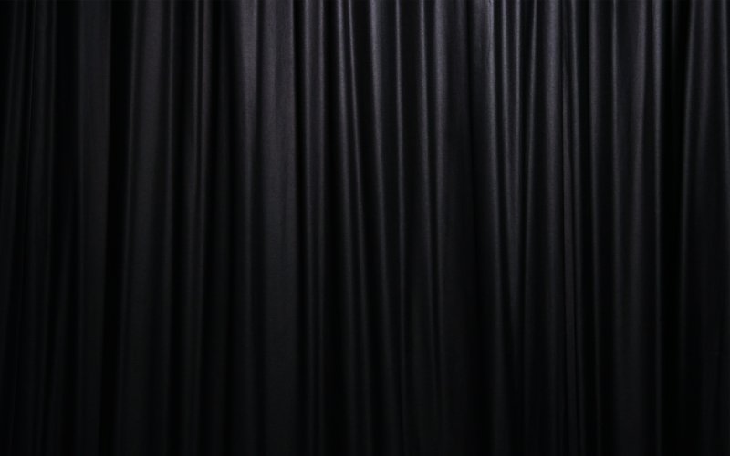 Черная ткань