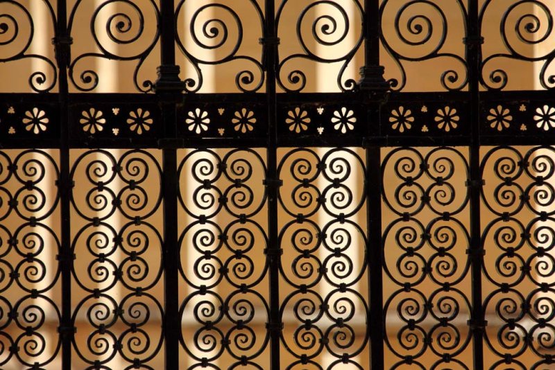 Кованый забор текстура