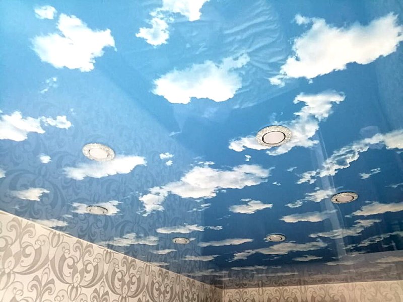 Натяжной потолок облака