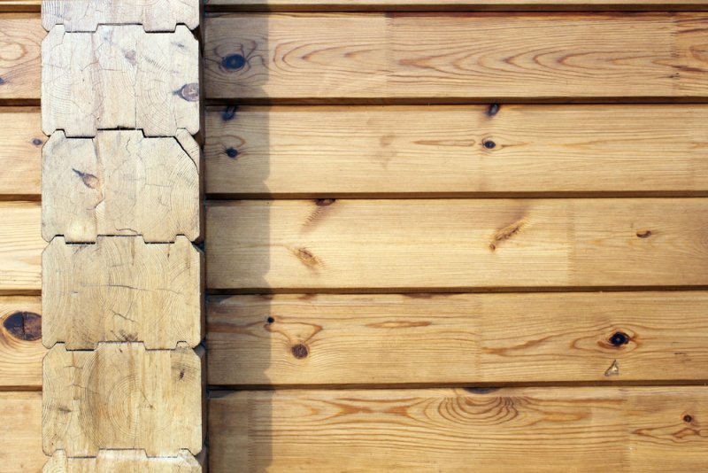 Стена из бруса