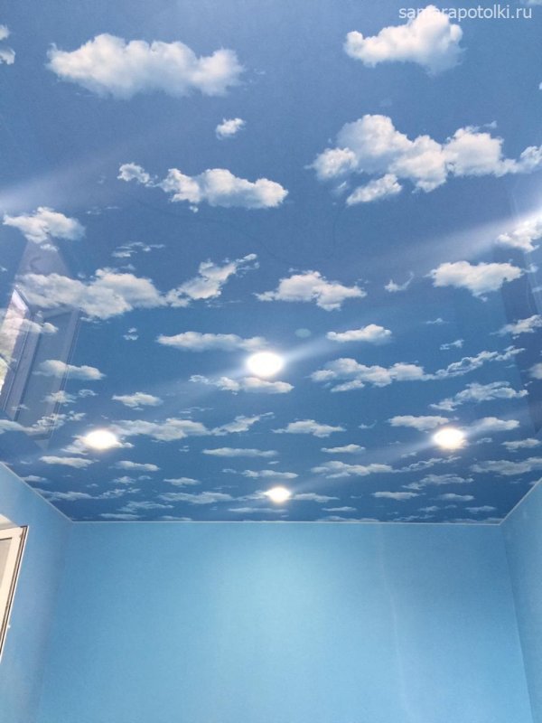 Потолок небо с облаками с подсветкой