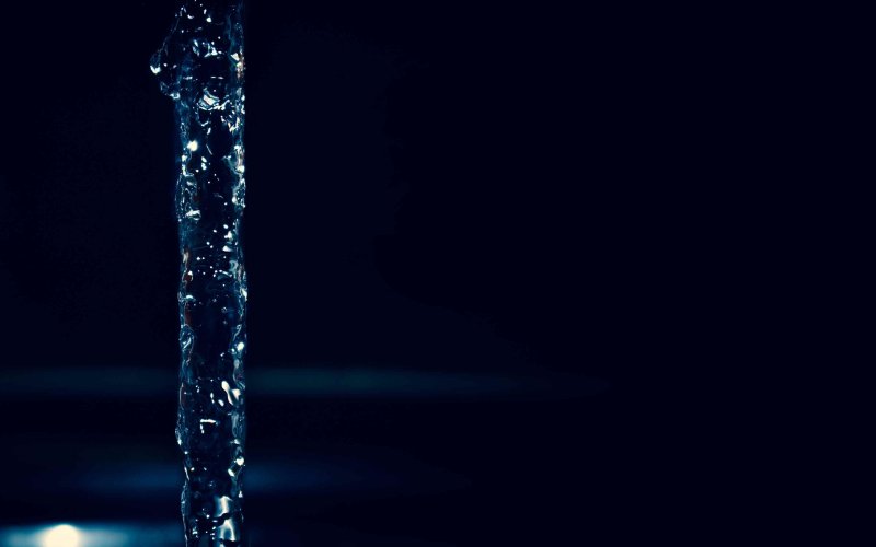 Струйка воды