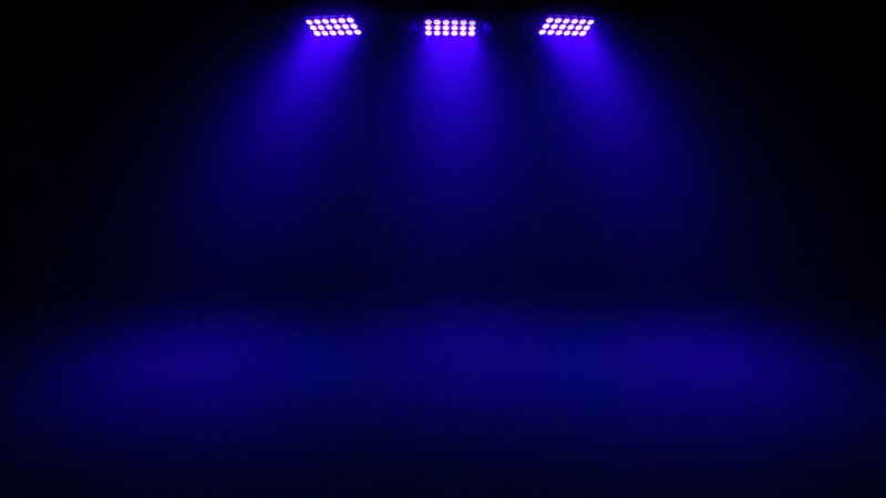 Цветной прожектор освещение снизу вверх