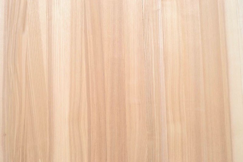 Мебельный щит ясень 20 мм цельноламельный