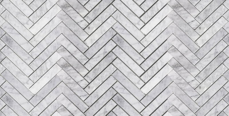 Мраморная плитка елочкой