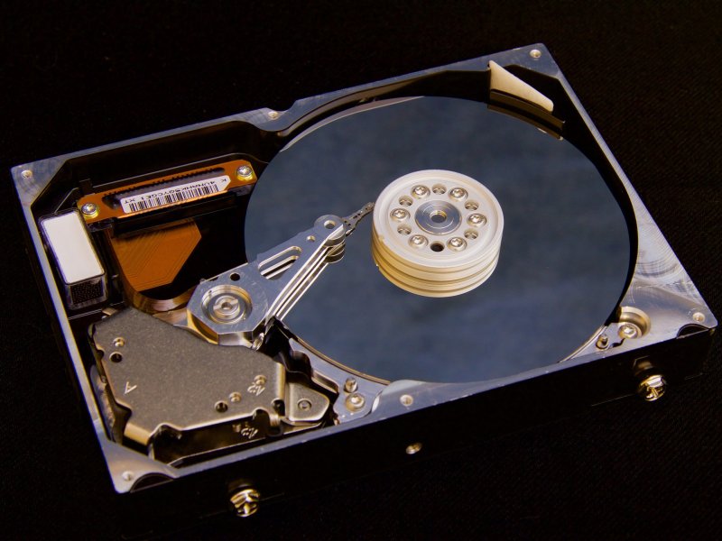 Винчестер (HDD — hard Disk Drive)