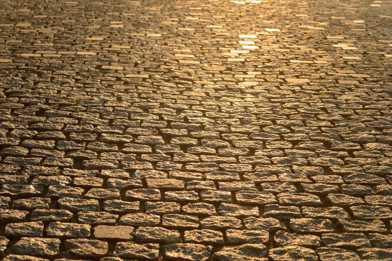 Булыжная Мостовая