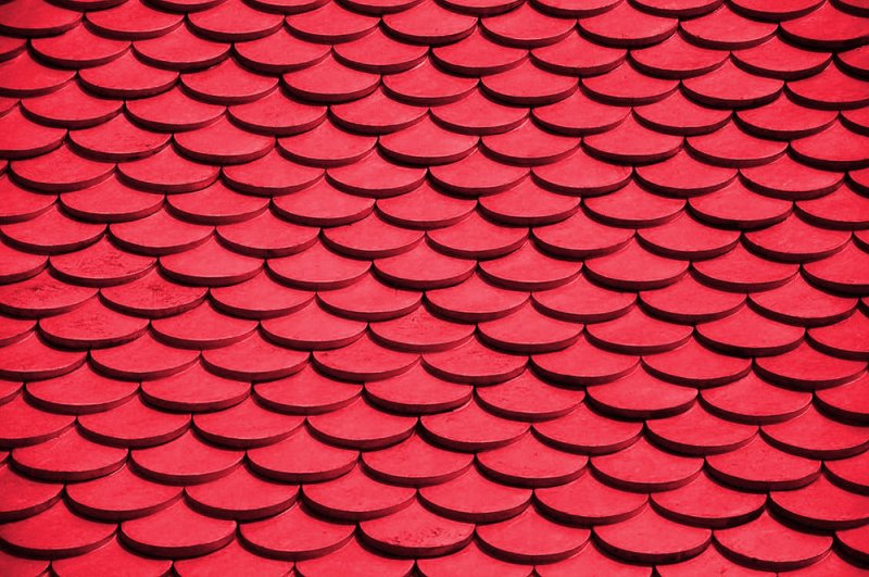 Домик с черепицей