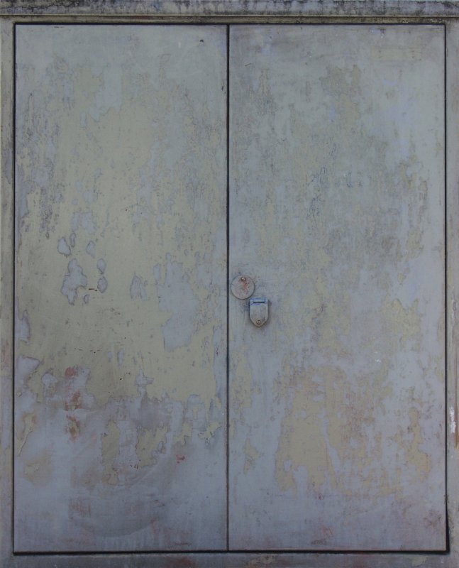 Старый Железный шкаф