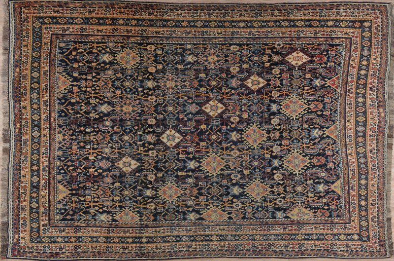 Старинные ковры