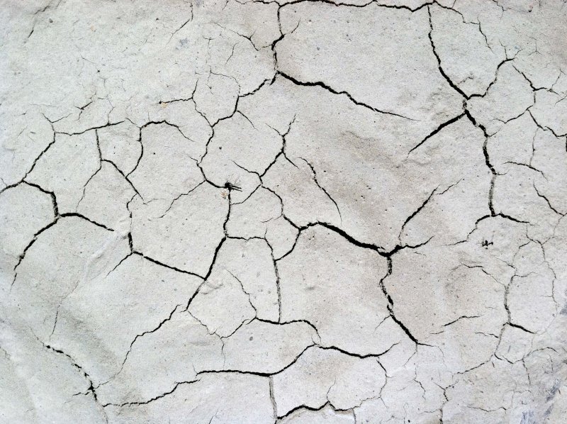 Трещины на стене текстура