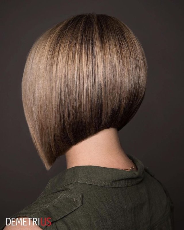 Стрижка полубоб каре