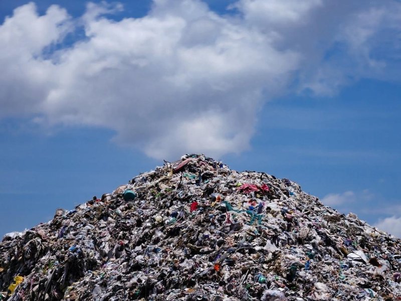 Мусорный полигон красный Бор