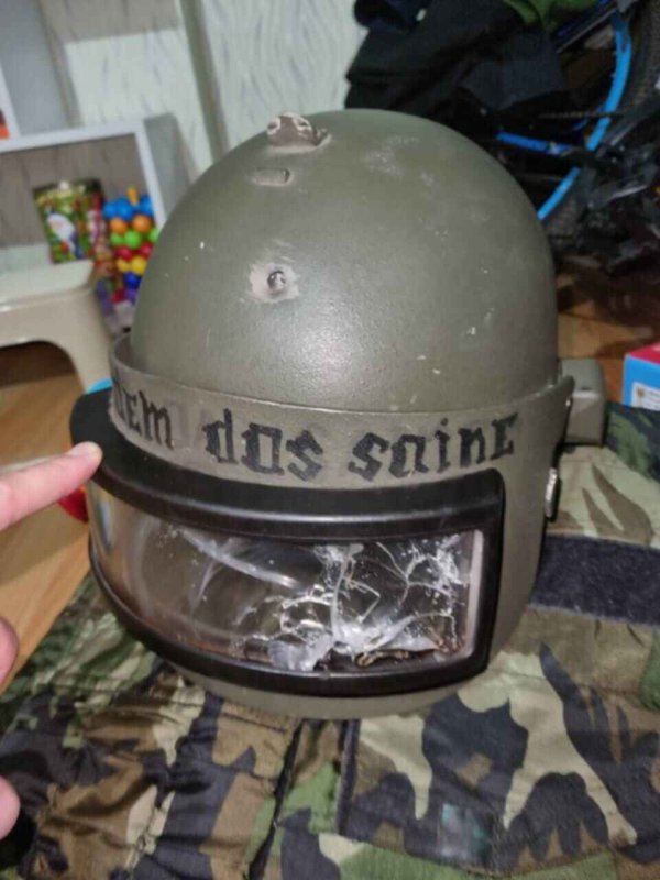 Алтын бронешлем