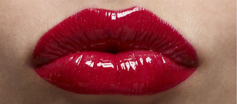 Глянцевые губы
