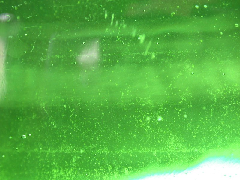 Зеленое стекло