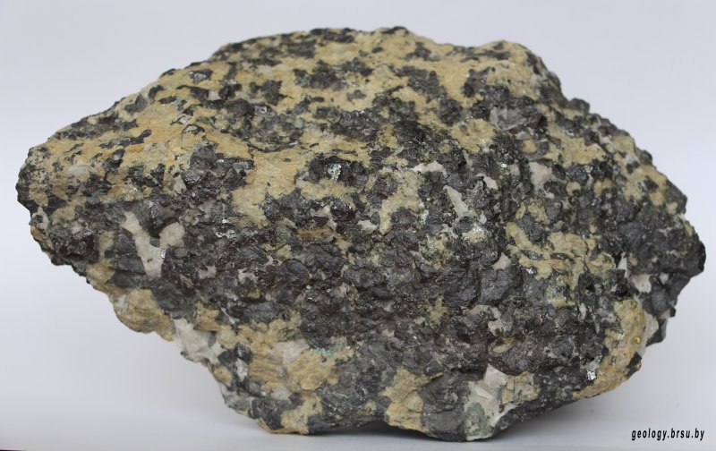 Хромит – хромистый Железняк минерал