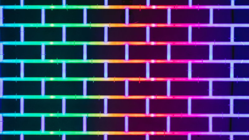 Неоновые кирпичи