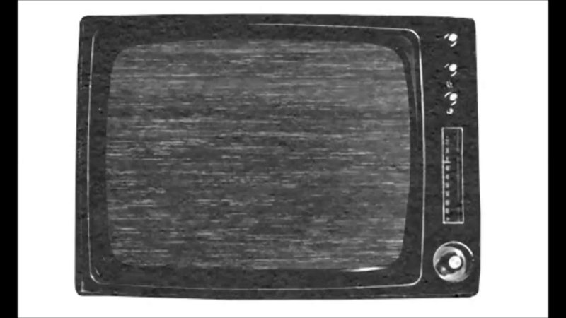 Телевизор старинный с помехами