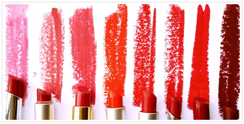 Красная губная помада