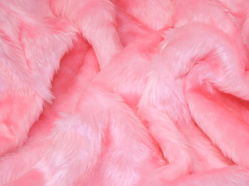 Розовый мех