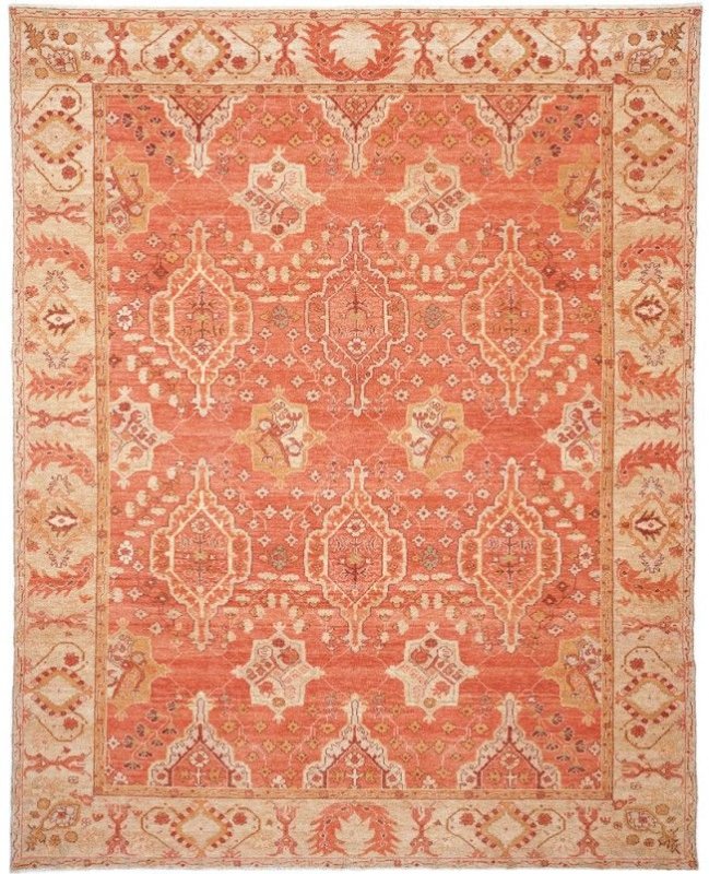 Ковер кораллового цвета