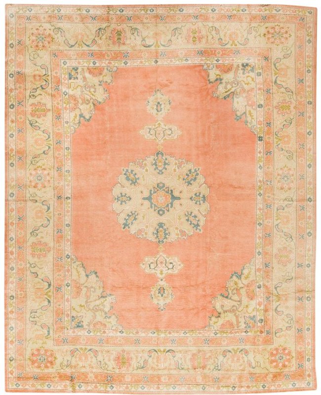 Ковер персикового цвета