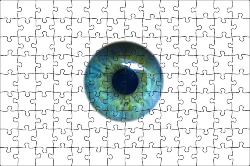 Глаза на белом фоне