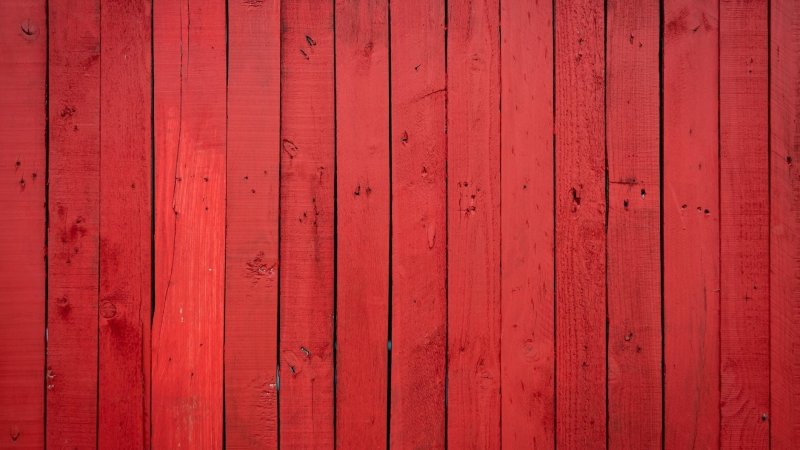 Деревянная стена