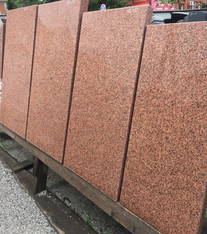 Курдай гранит памятник